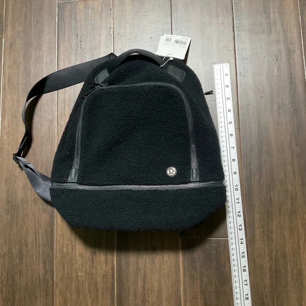 Lululemon City Adventurer Backpack Mini Black Sherpa Fleece 10L